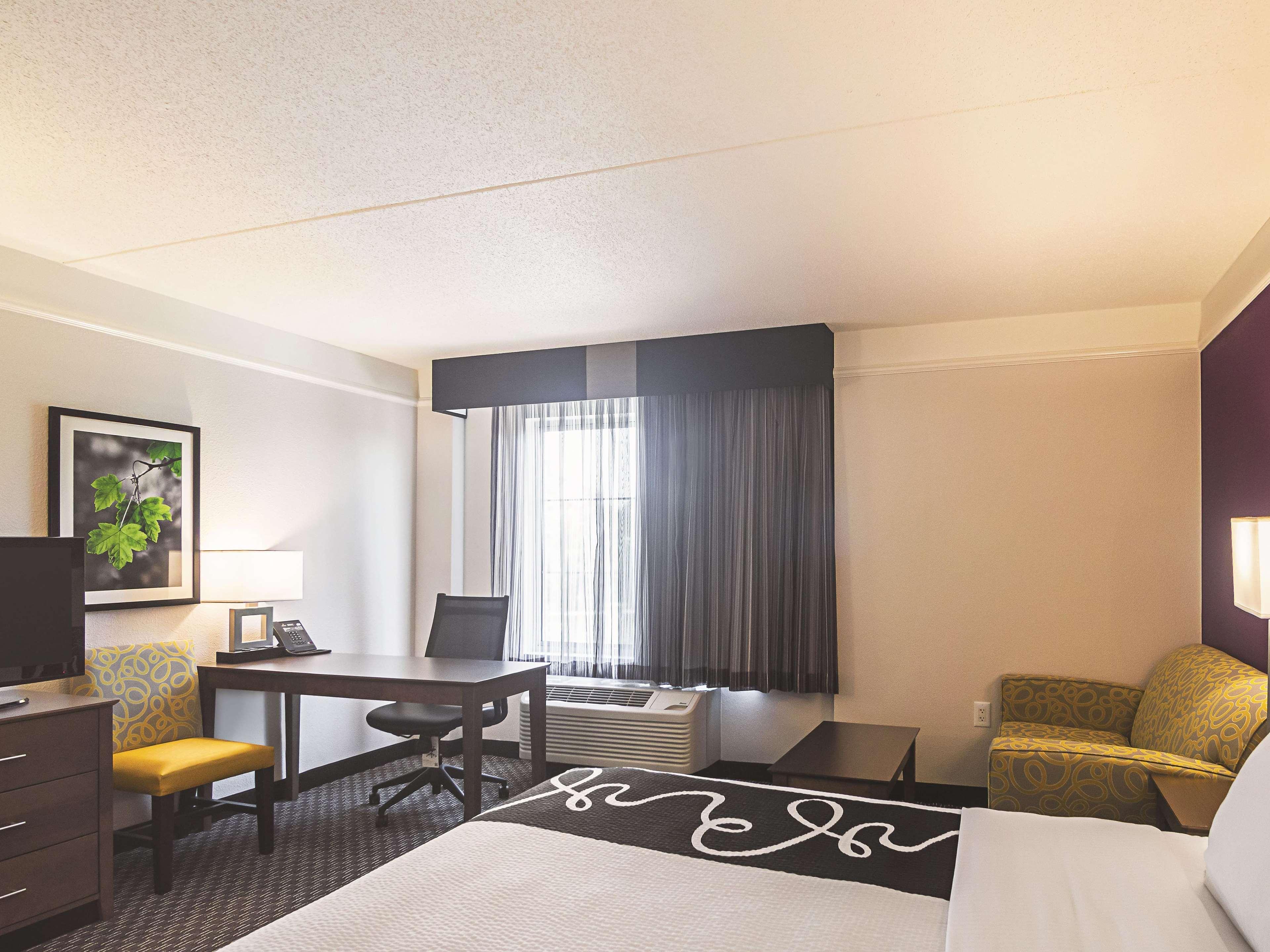 La Quinta By Wyndham Oklahoma City - Nw Expwy Exterior photo