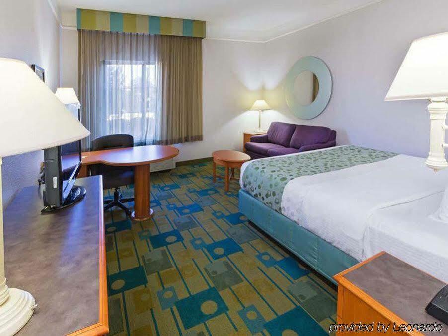 La Quinta By Wyndham Oklahoma City - Nw Expwy Exterior photo
